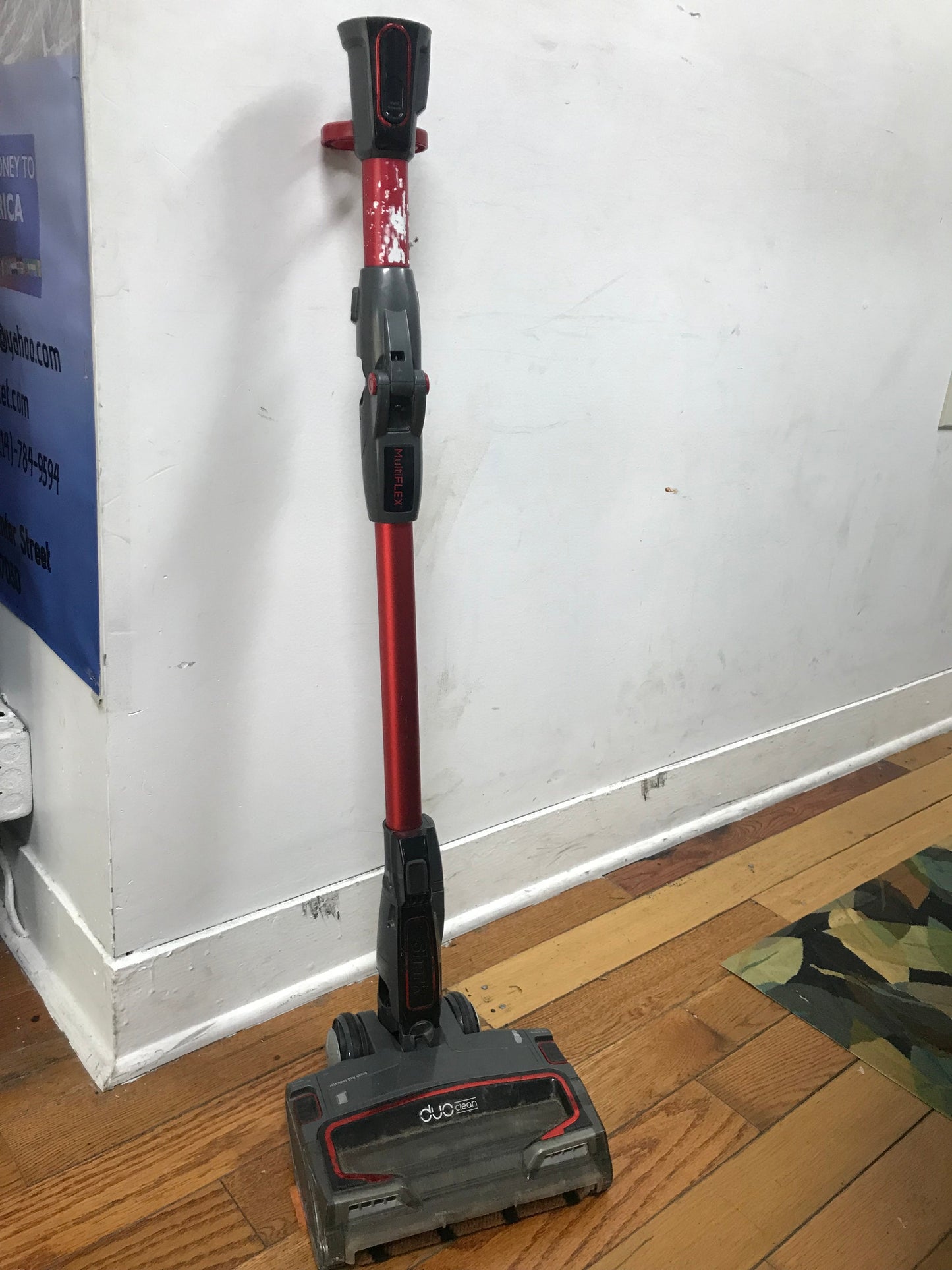 Shark Duo Clean Vacuum Cleaner with Multi Flex  (Pre-Owned) image 0
