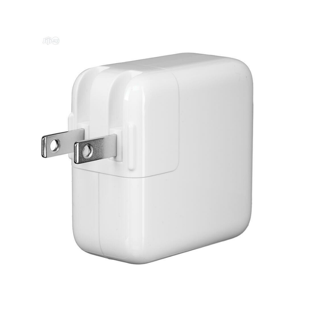 Apple 30W USB-C Adapter image 0