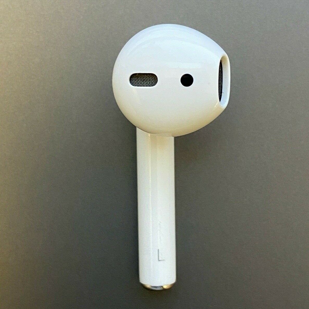Left Side Replacement For Original Apple AirPods 2nd Generation A2031